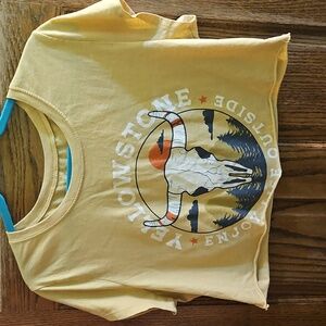 🌷Yellowstone Crop Top